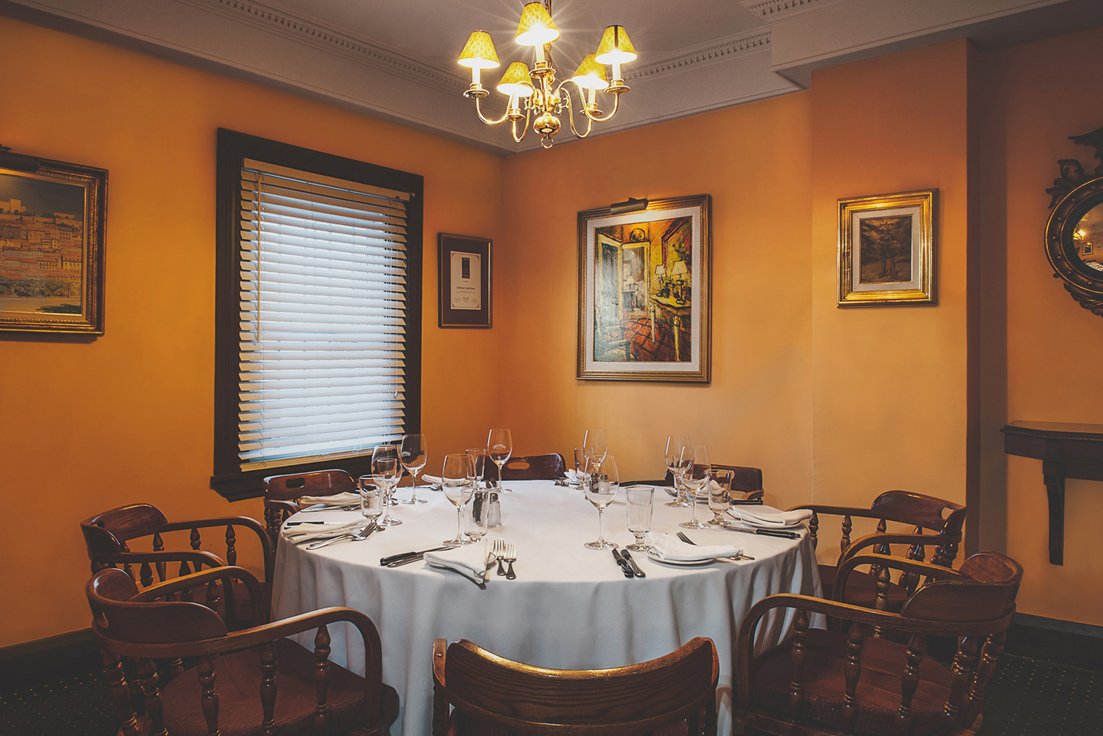 The round table room in Toronto, Ontario, Canada's Barberian's Steak House